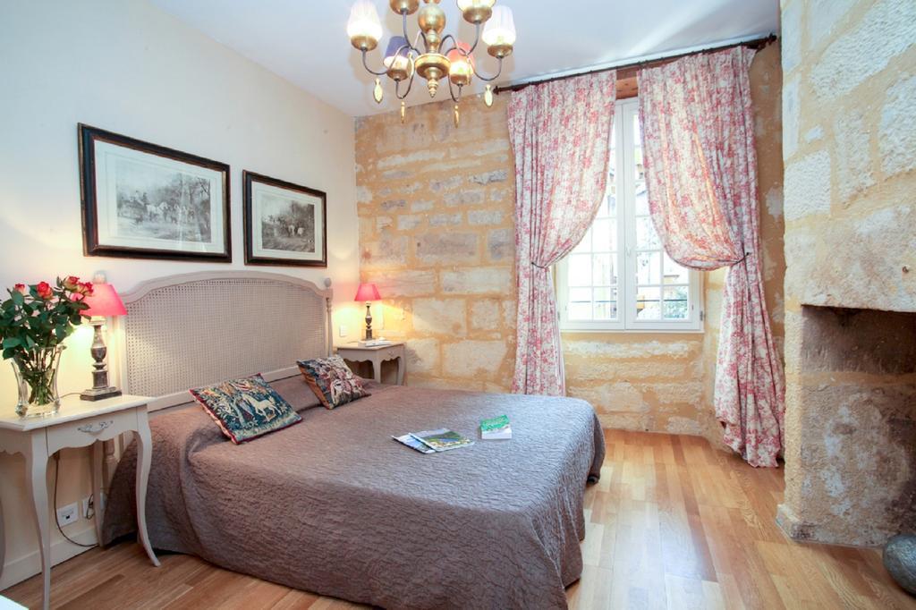 In Sarlat Luxury Rentals, Medieval Center - Maison Fenelon Exterior photo